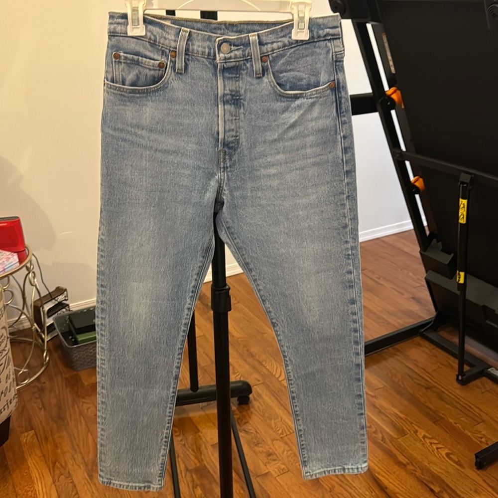 NWOT Levi 502 skinny jeans. Size 28. - Picture 1 of 6